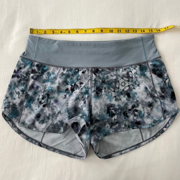 Lululemon Speed Up Athletic Shorts in Kaleidofloral Multi / Blue Cast 8 Tall - Picture 6 of 14